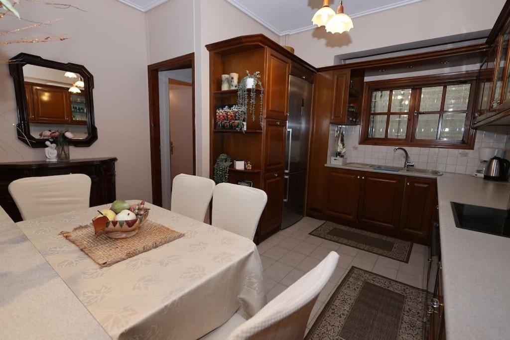 Anyfapartment Каламата Экстерьер фото