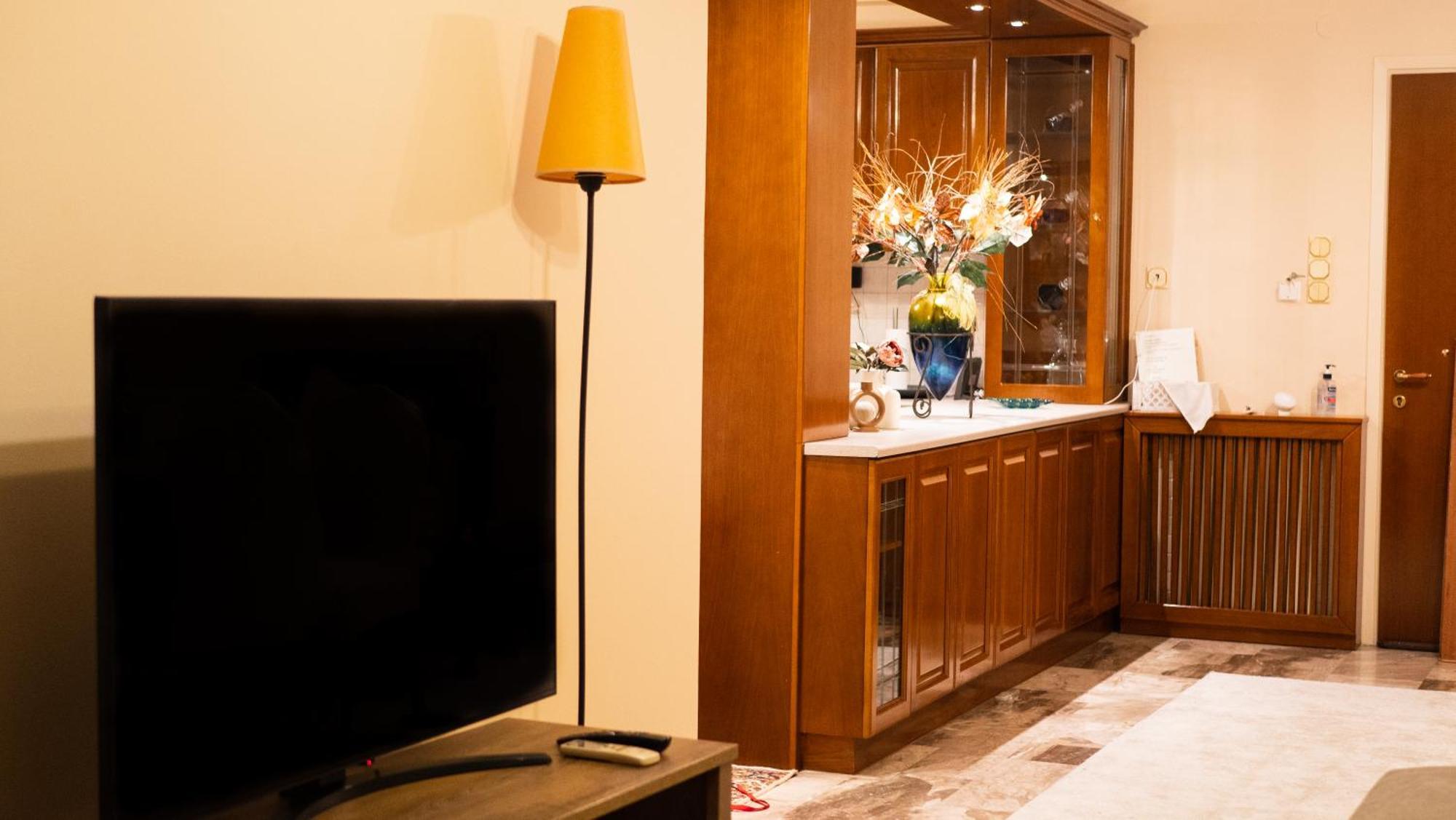 Anyfapartment Каламата Экстерьер фото